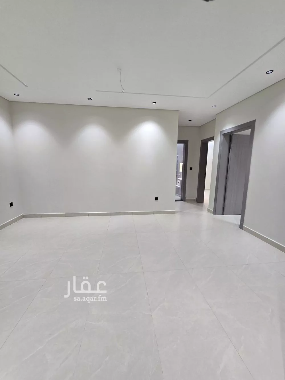 شقة 5 غرف في النزهة 7