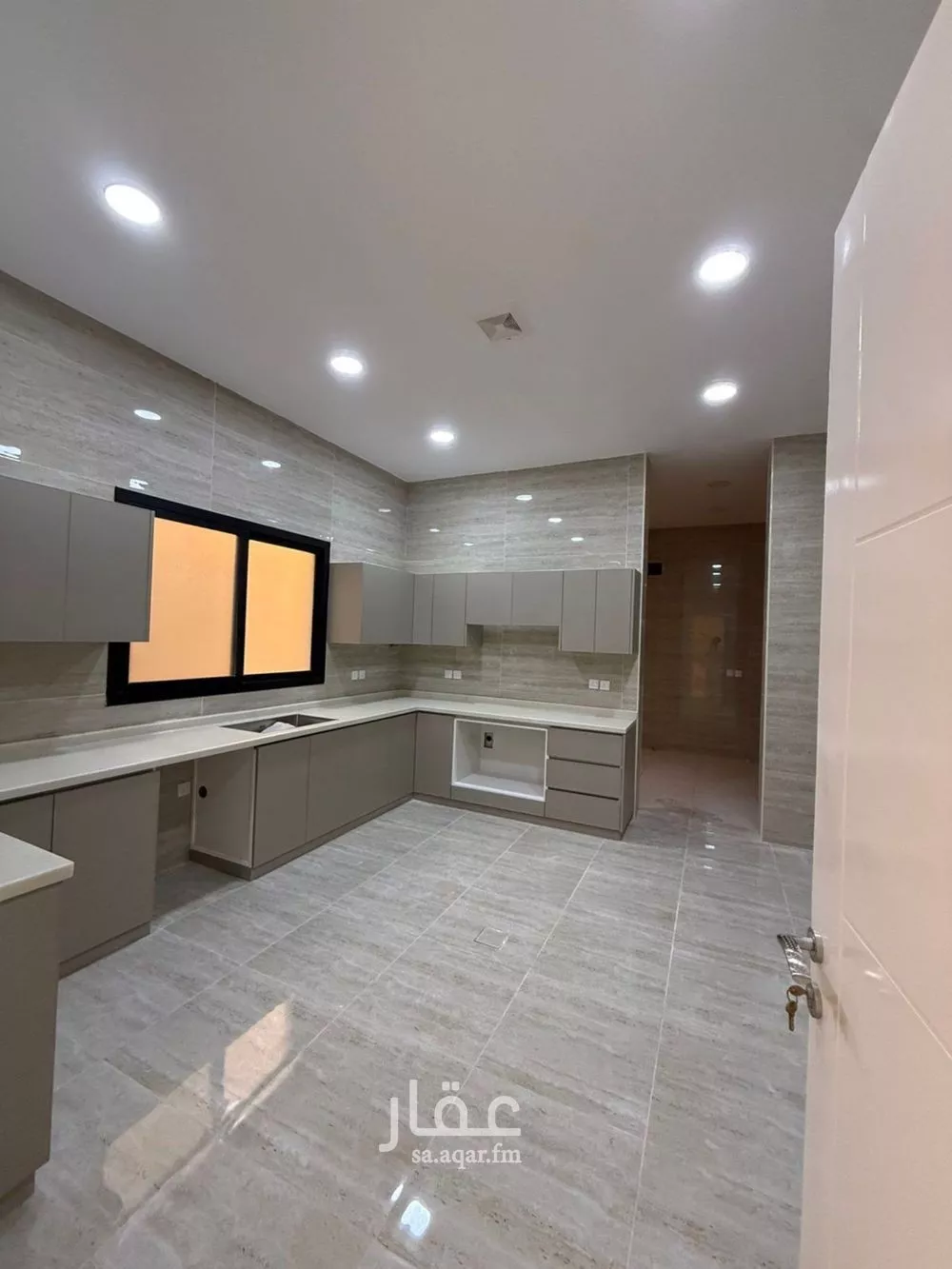 4 bedroom villa in Al Fanar, Eastern Province 6