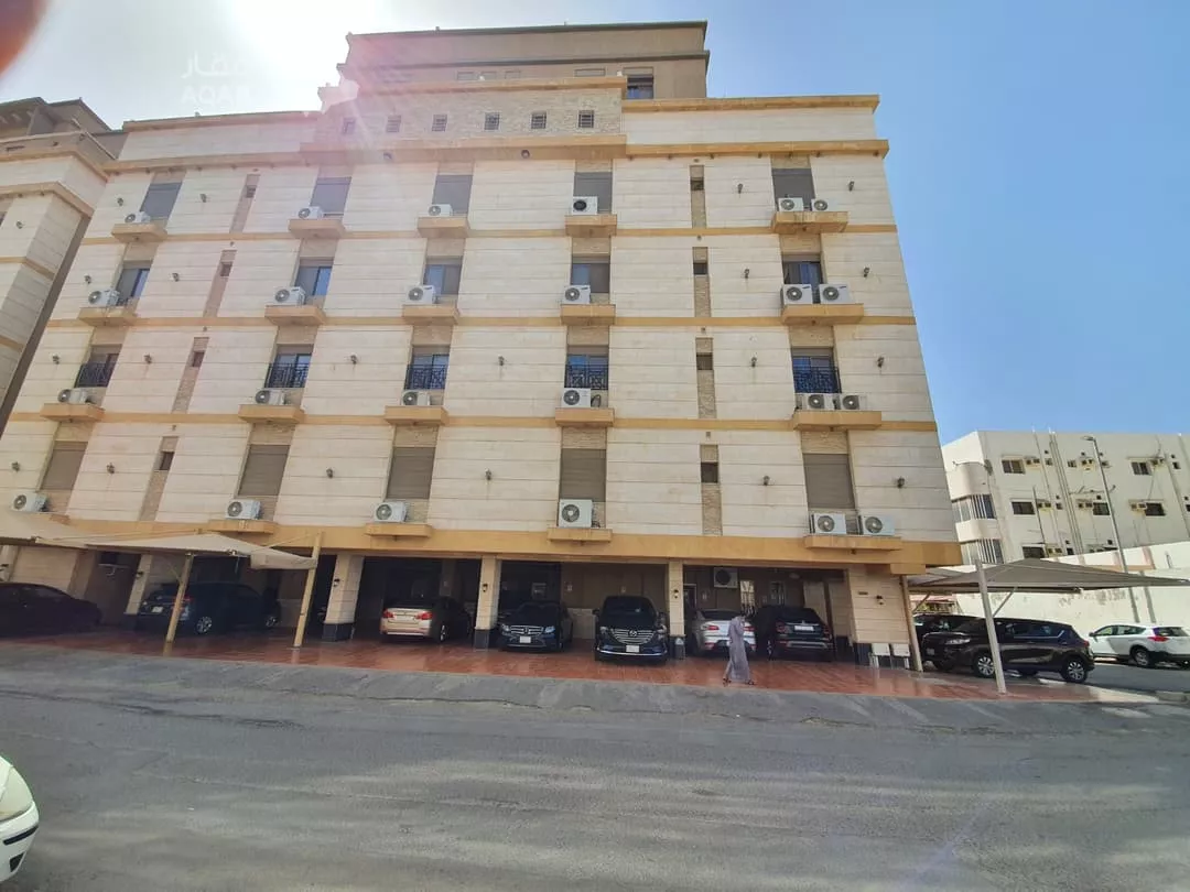 4 bedroom apartment in Al Rawdah, Jeddah 3