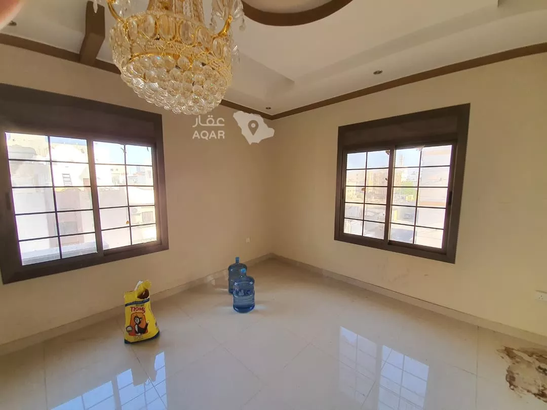 4 bedroom apartment in Al Rawdah, Jeddah 9