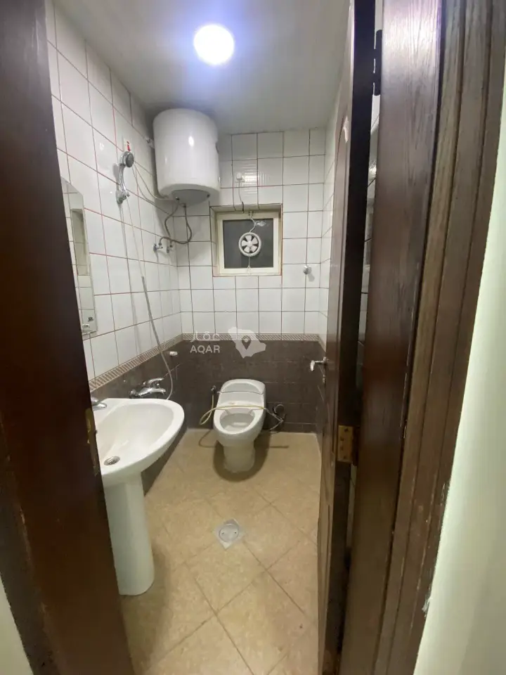 4 bedroom apartment in Al Fayha, Eastern Province 7