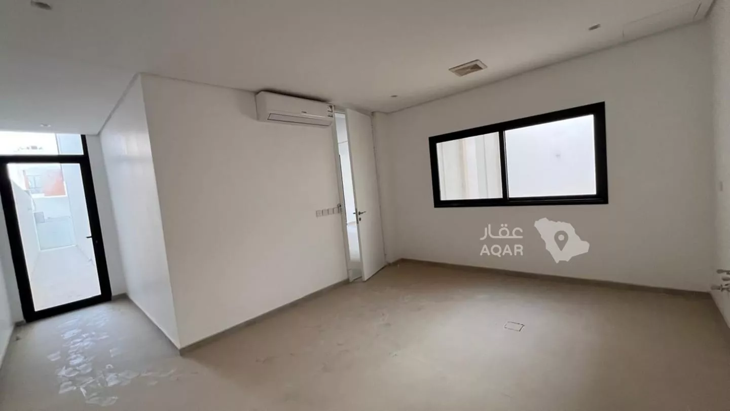 4 bedroom villa in As Sadafah, Eastern Province 2