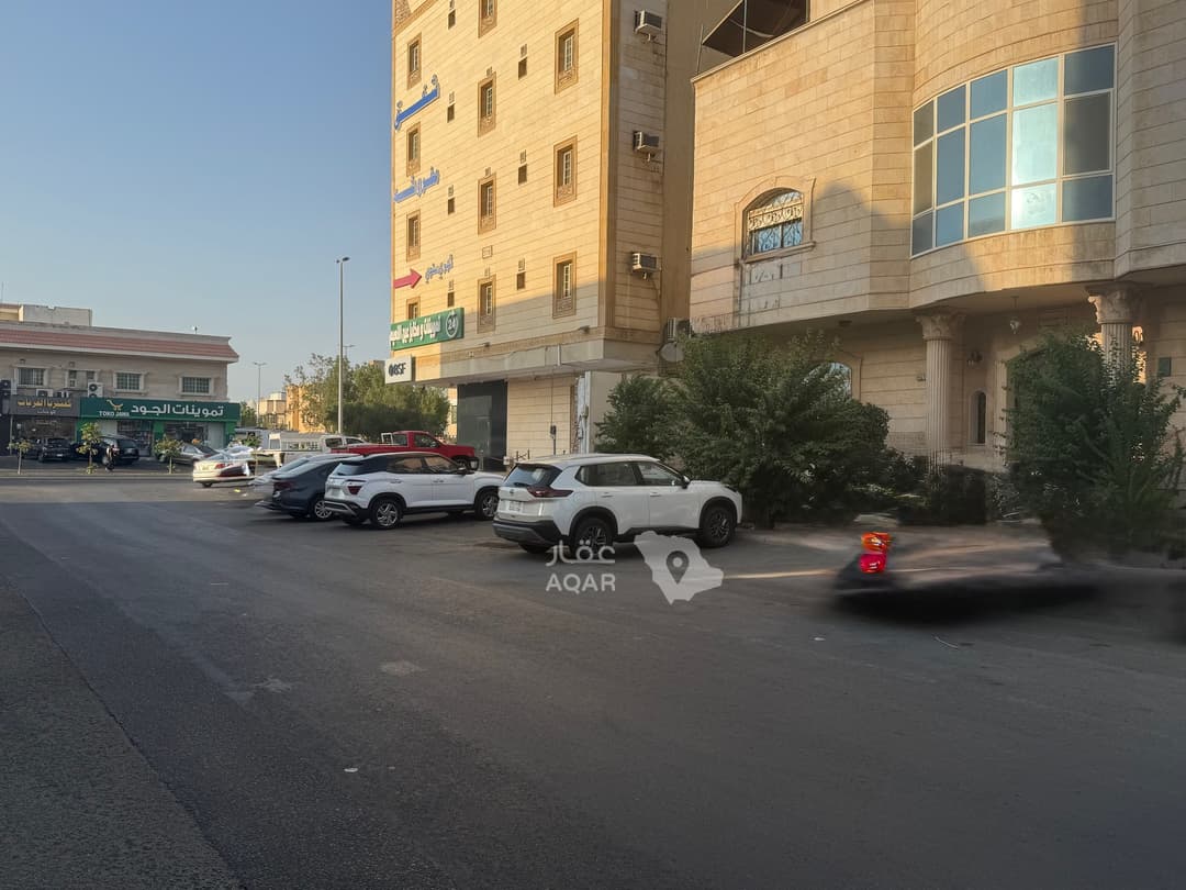 عقار 15 غرف في النعيم، جدة 3