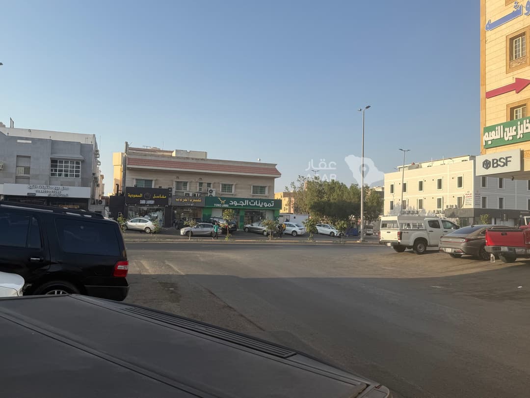 عقار 15 غرف في النعيم، جدة 2