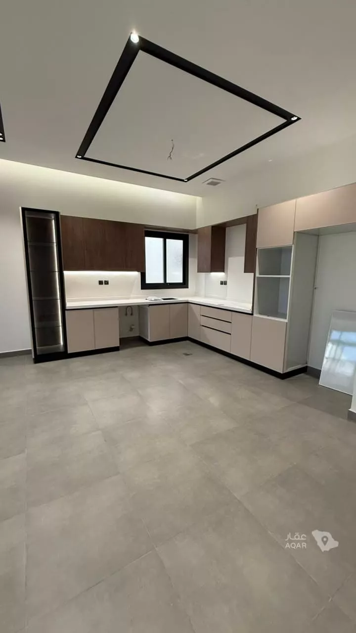4 bedroom apartment in Al Hamra, Jeddah 13