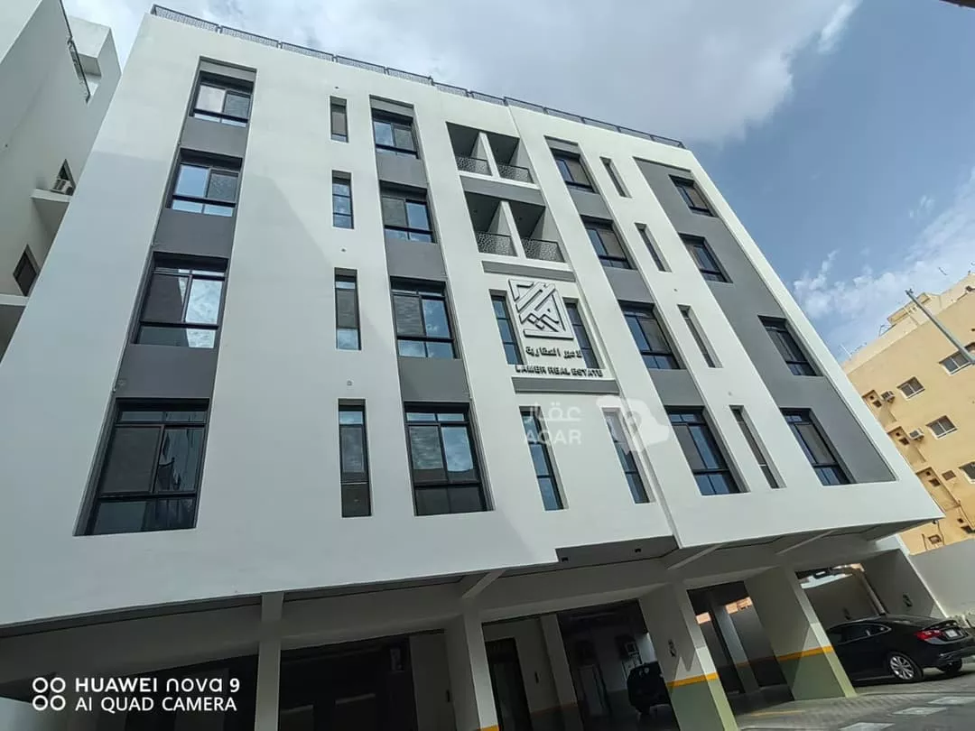 4 bedroom apartment in Al Hamra, Jeddah 3
