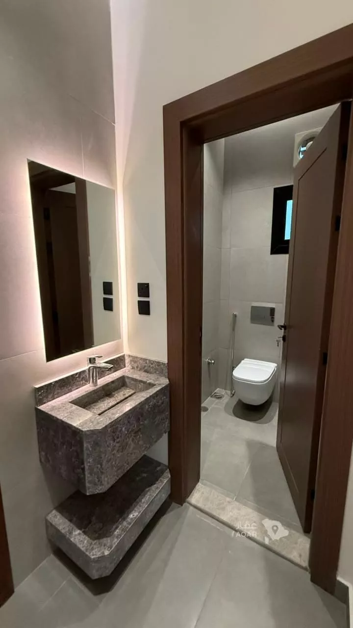 4 bedroom apartment in Al Hamra, Jeddah 19