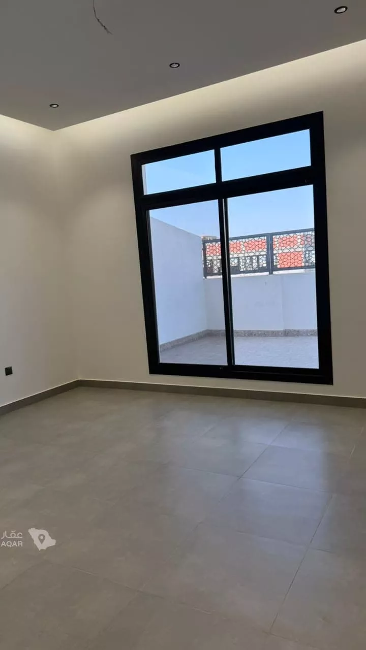 4 bedroom apartment in Al Hamra, Jeddah 6