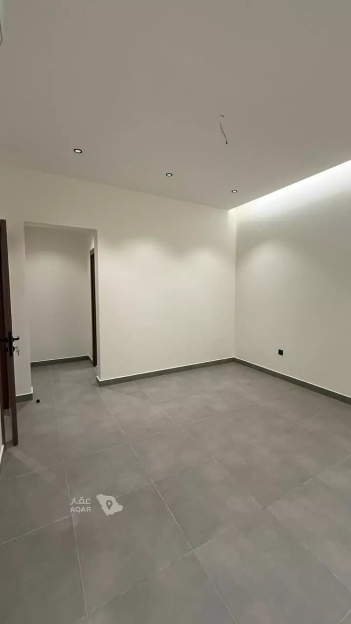 4 bedroom apartment in Al Hamra, Jeddah 7