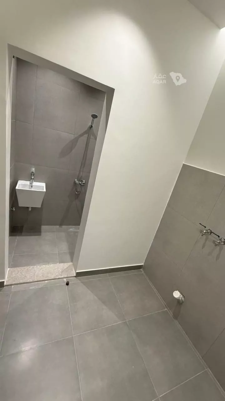 4 bedroom apartment in Al Hamra, Jeddah 8