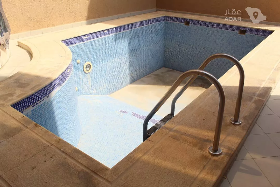 4 bedroom villa in At Tahliyah, Eastern Province 6