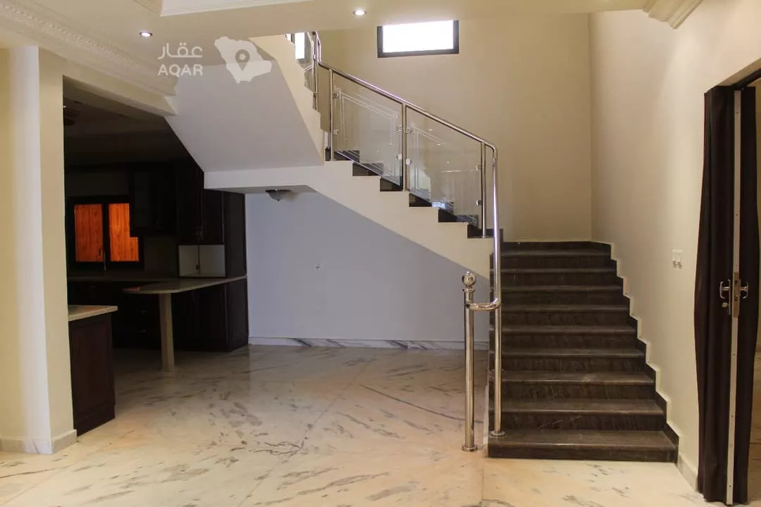 4 bedroom villa in At Tahliyah, Eastern Province 14
