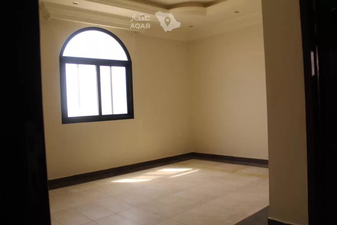 4 bedroom villa in At Tahliyah, Eastern Province 2