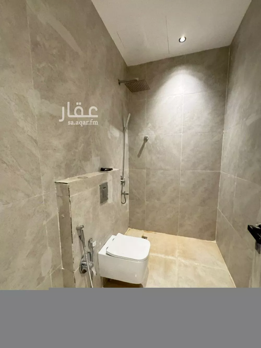 5 bedroom floor in Al Khaleej 15