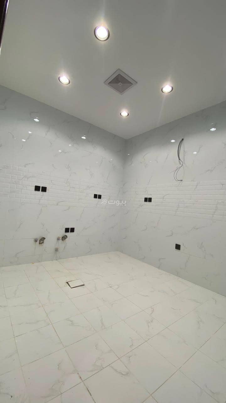 4 bedroom apartment in Al Nuzhah, Jeddah 17