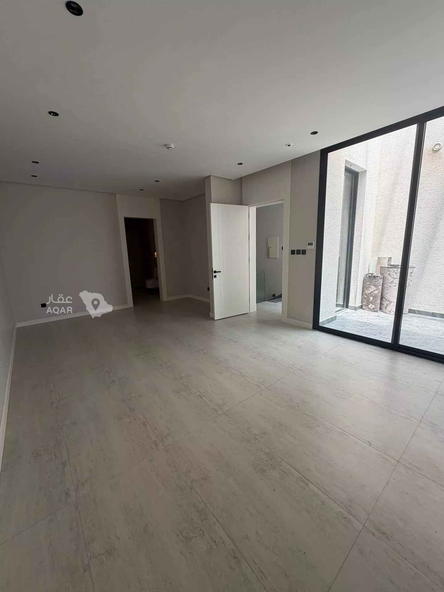 3 bedroom apartment in Qurtubah, Riyadh 5