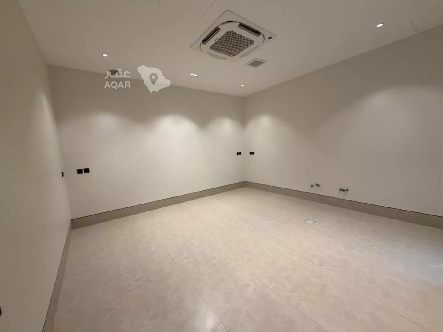 4 bedroom villa in Al Aridh, Riyadh 3