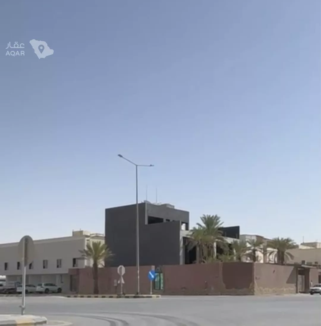 7 bedroom building in Al Aqiq, Riyadh 10