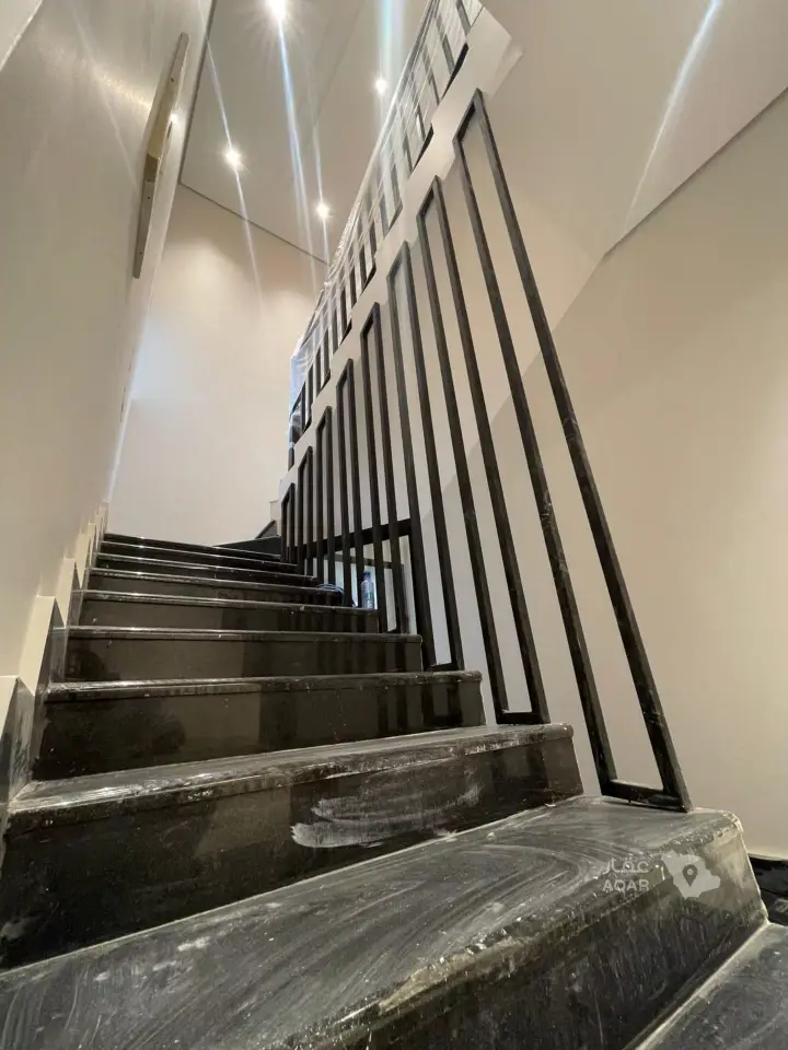 3 bedroom villa in Al Aridh, Riyadh 6