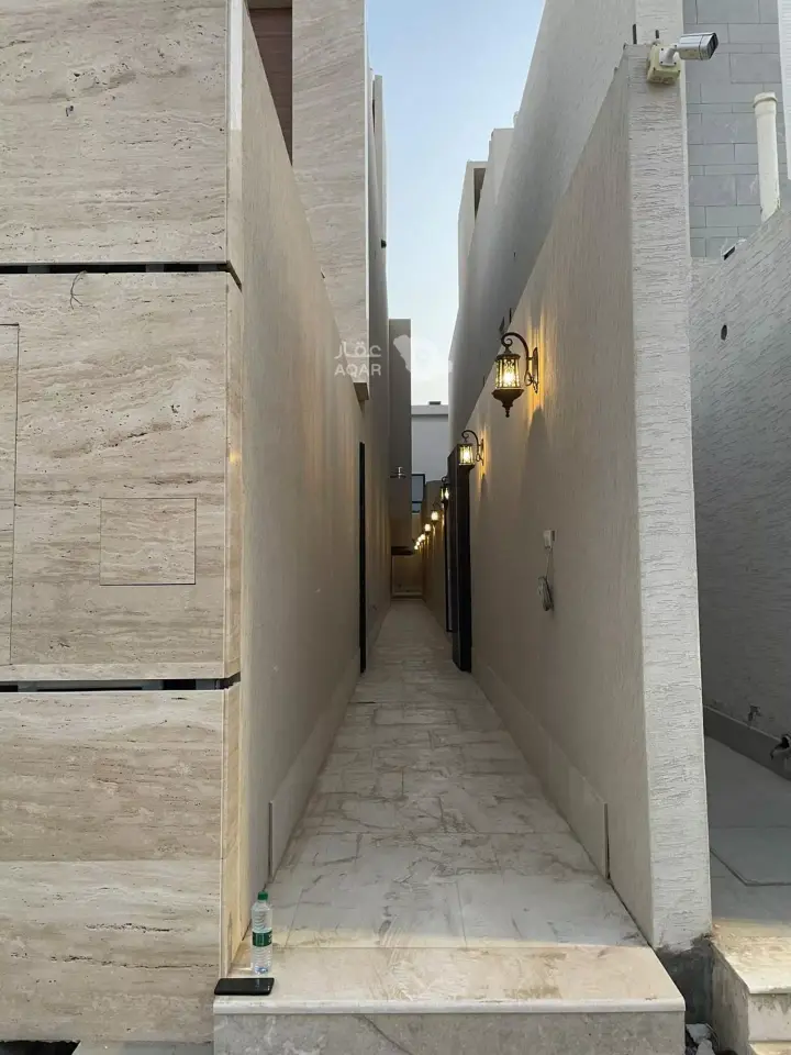3 bedroom villa in Al Aridh, Riyadh 15