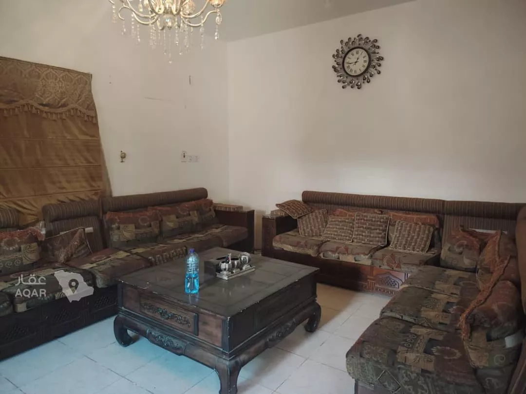 الطابق في الوسيطاء