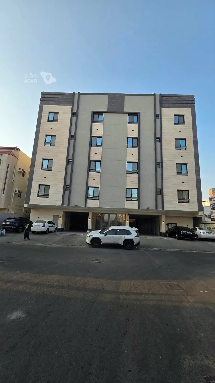 3 bedroom apartment in Al Nuzhah, Jeddah 2