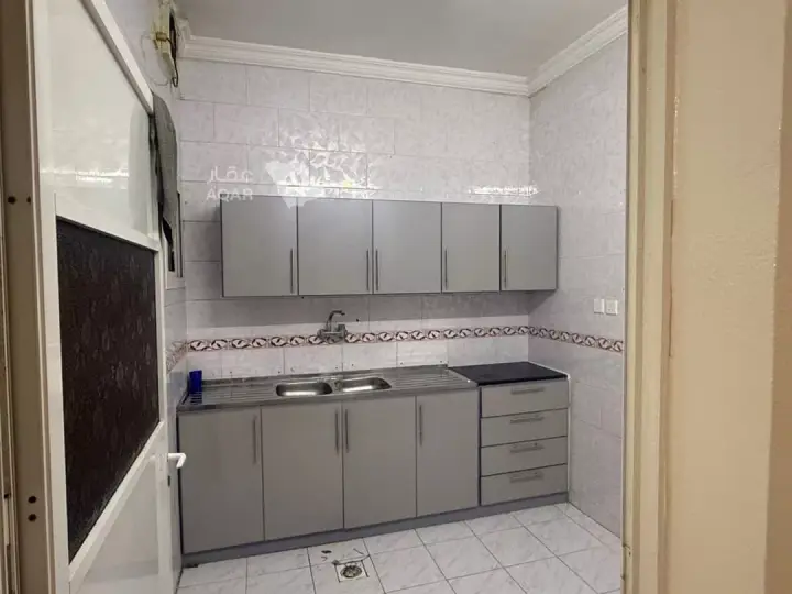 3 bedroom apartment in Al Rabwa, Jeddah 2