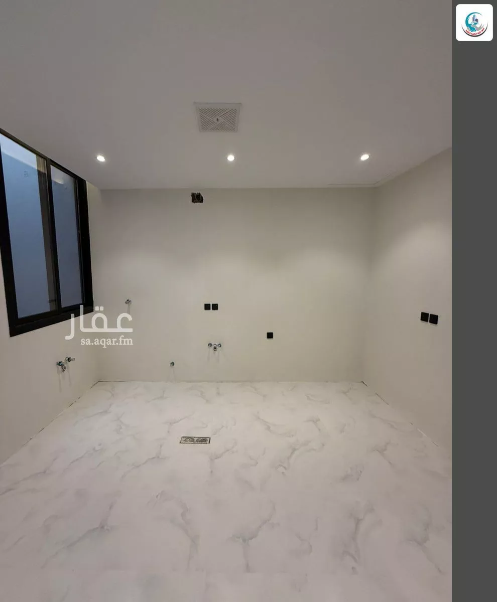 5 bedroom floor in Al Janadriyah 4
