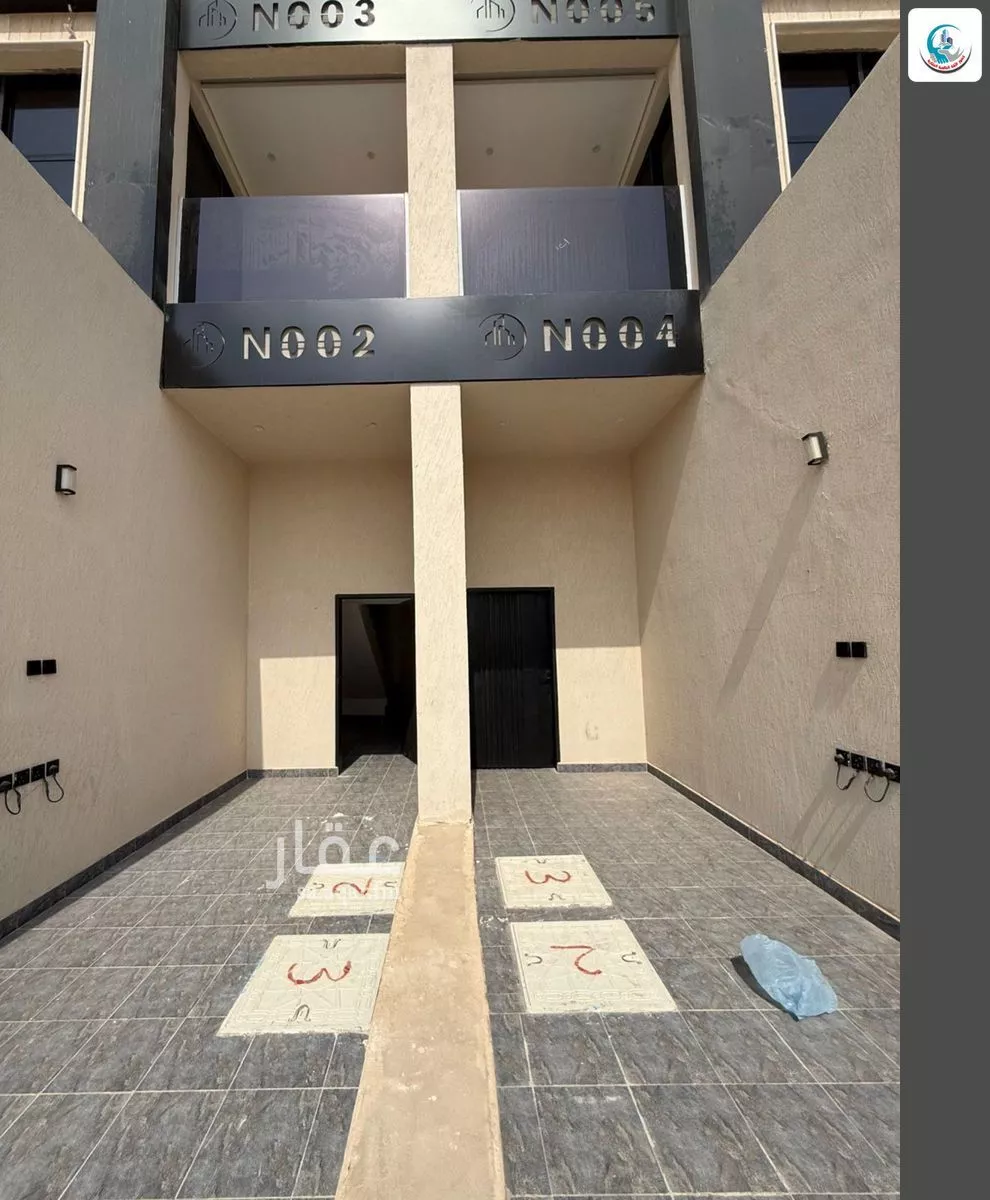 5 bedroom floor in Al Janadriyah 6