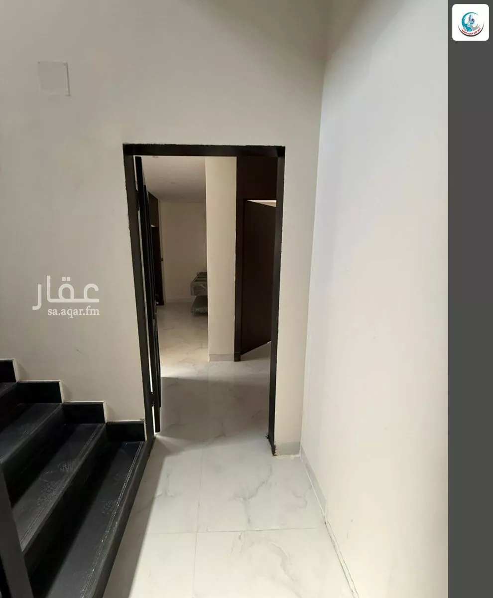 5 bedroom floor in Al Janadriyah 8