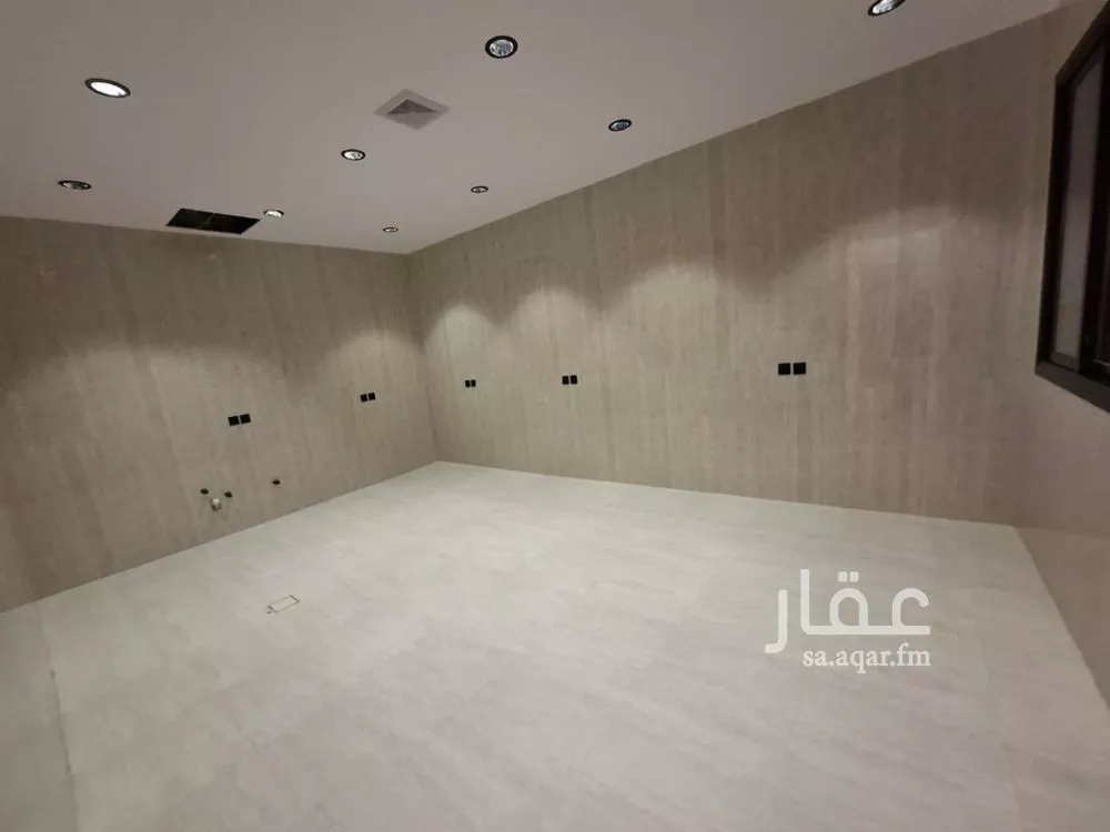 5 bedroom floor in Dahiat Namar 8
