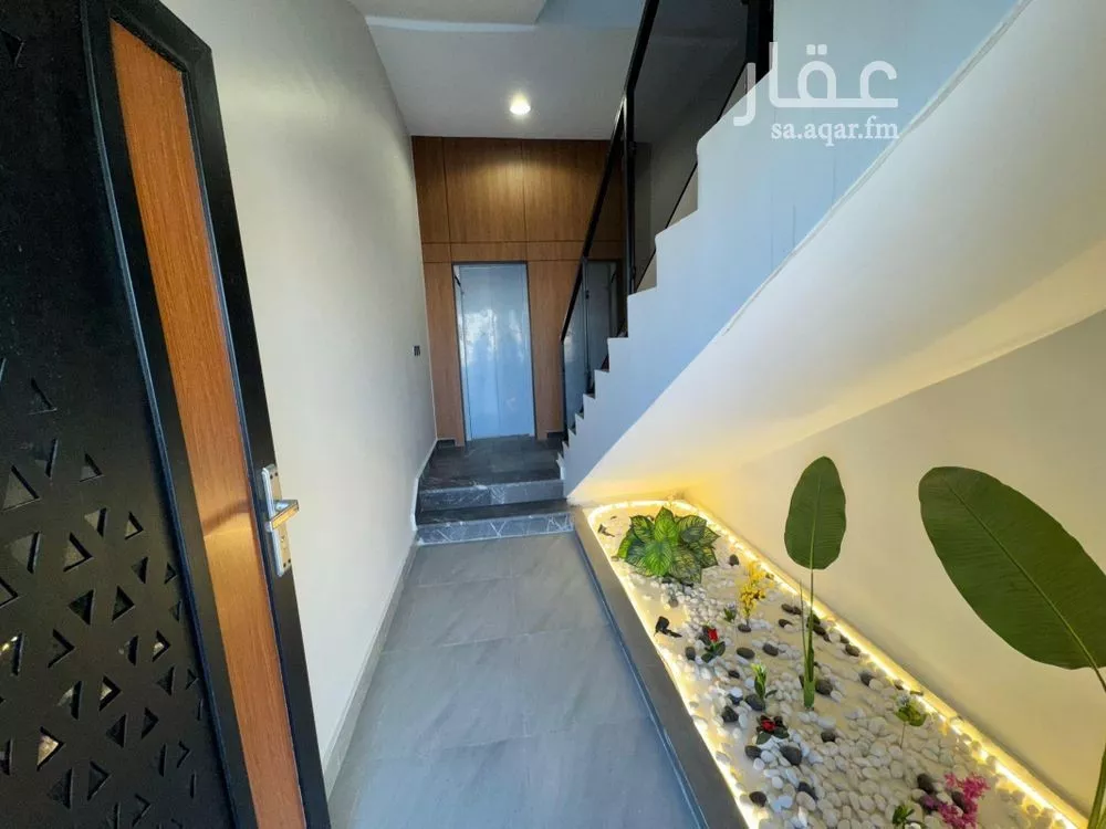 4 bedroom floor in Dirab 3