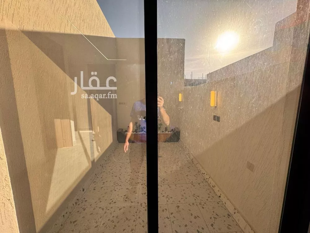 4 bedroom floor in Dirab 4