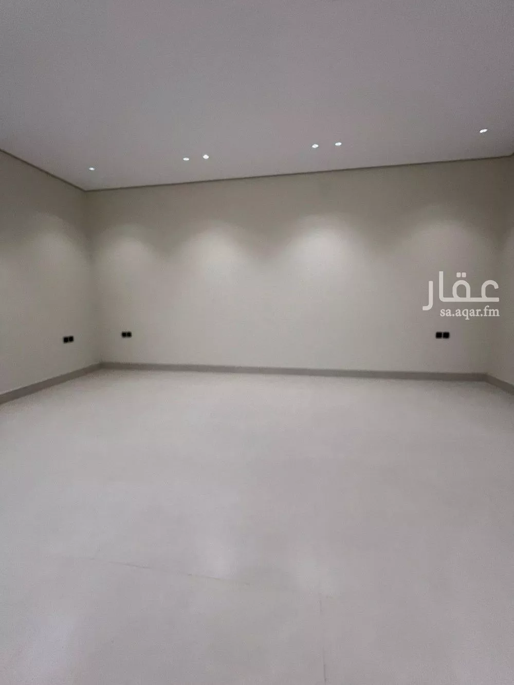 دور 7 غرف في الرمال 10