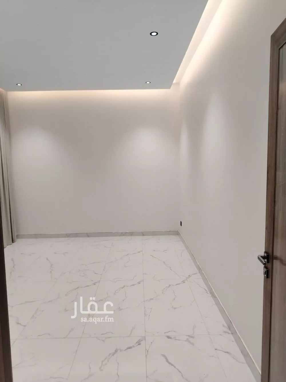 دور 6 غرف في العارض 9