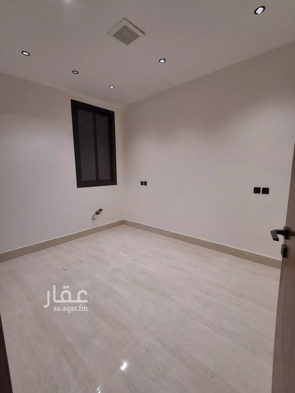 3 bedroom floor in Dhahrat Namar 2