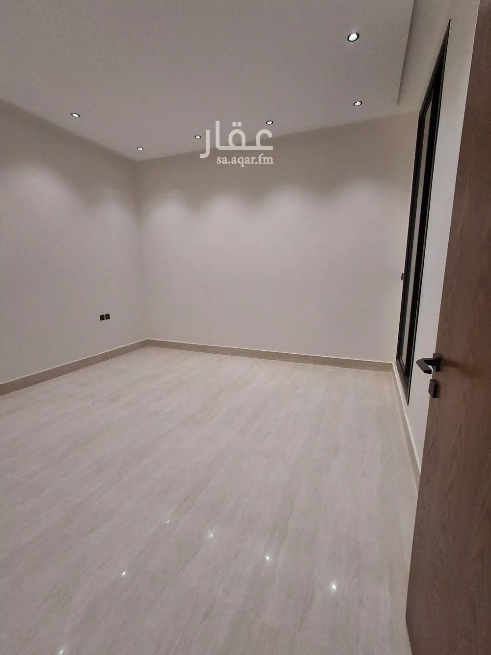 3 bedroom floor in Dhahrat Namar 12