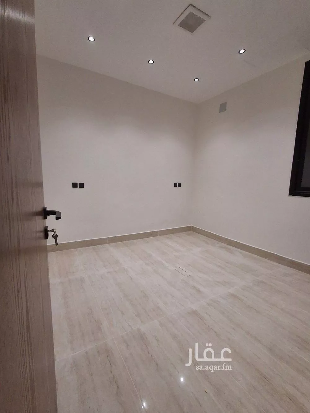 3 bedroom floor in Dhahrat Namar 14