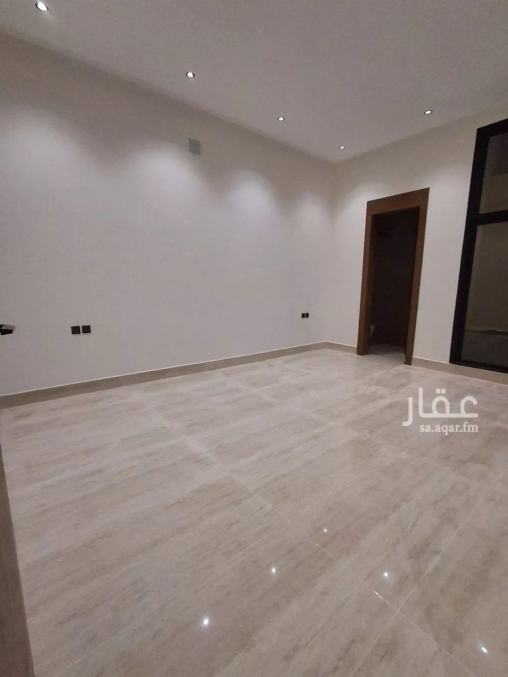 3 bedroom floor in Dhahrat Namar 15