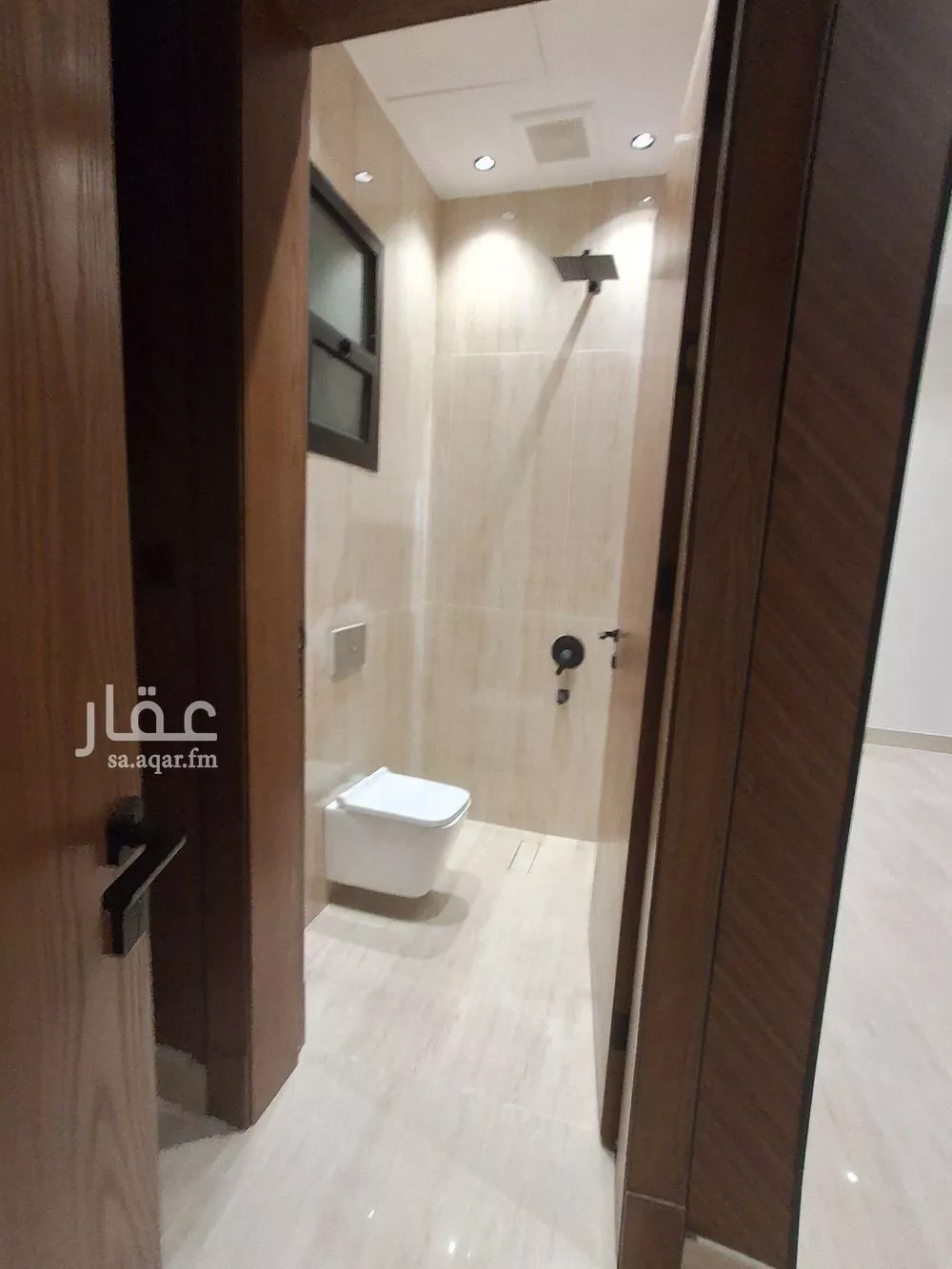 3 bedroom floor in Dhahrat Namar 17