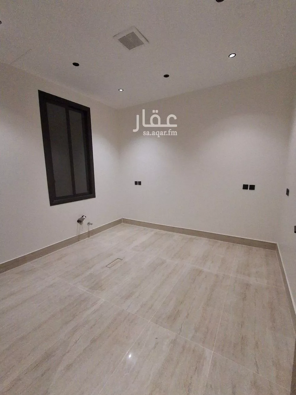 3 bedroom floor in Dhahrat Namar 3