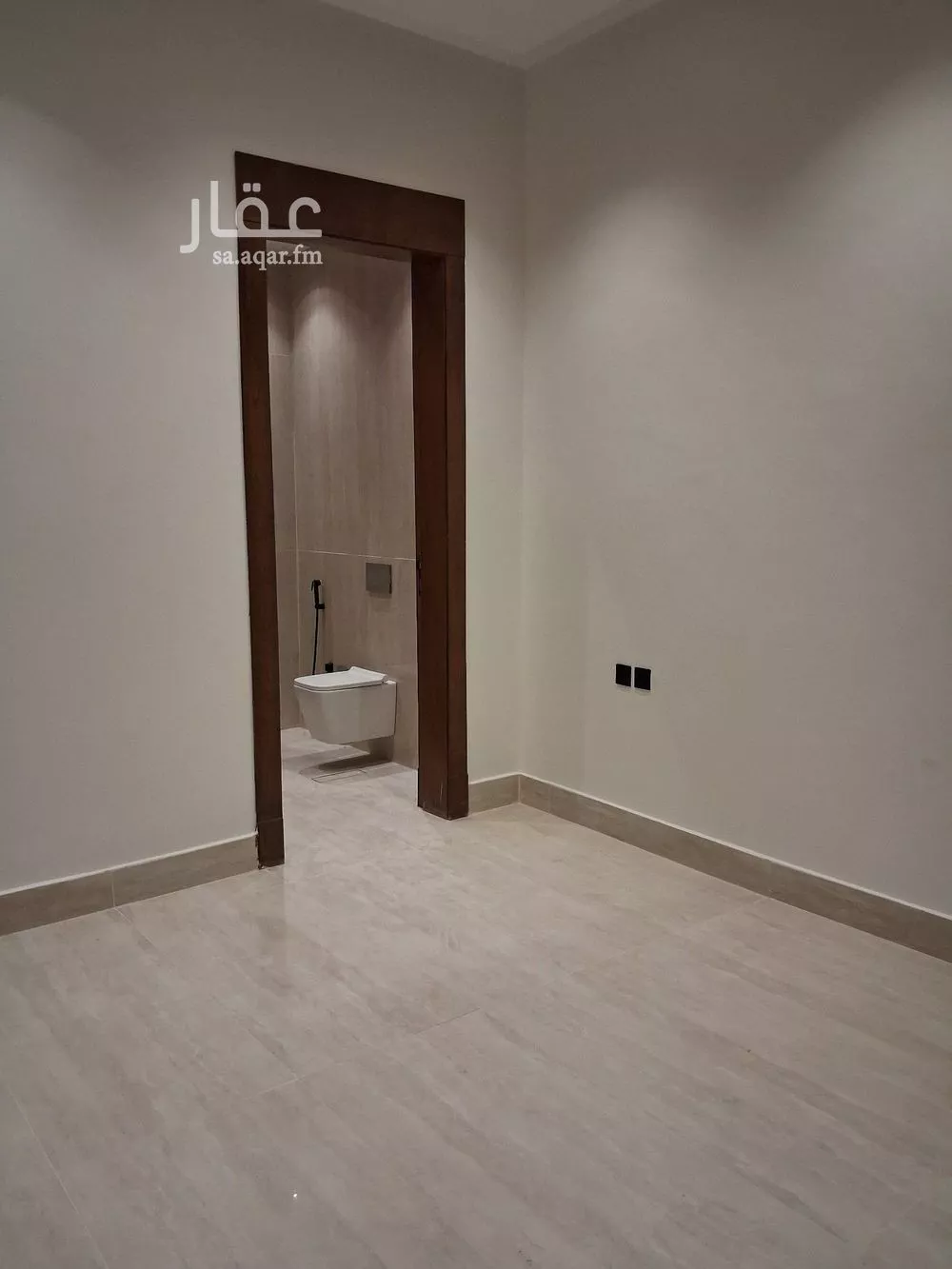 3 bedroom floor in Dhahrat Namar 21