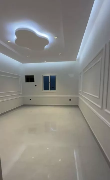5 bedroom apartment in Ar Rayan, Jeddah 7