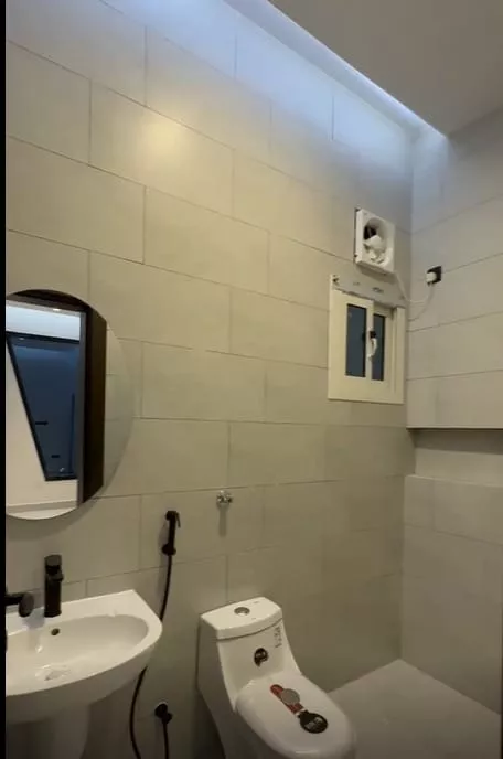 5 bedroom apartment in Ar Rayan, Jeddah 9