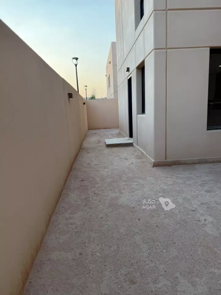 4 bedroom villa in Al Munsiyah, Riyadh 22