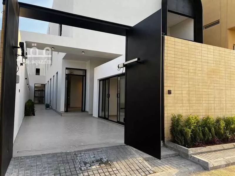 4 bedroom floor in Al Aridh 2