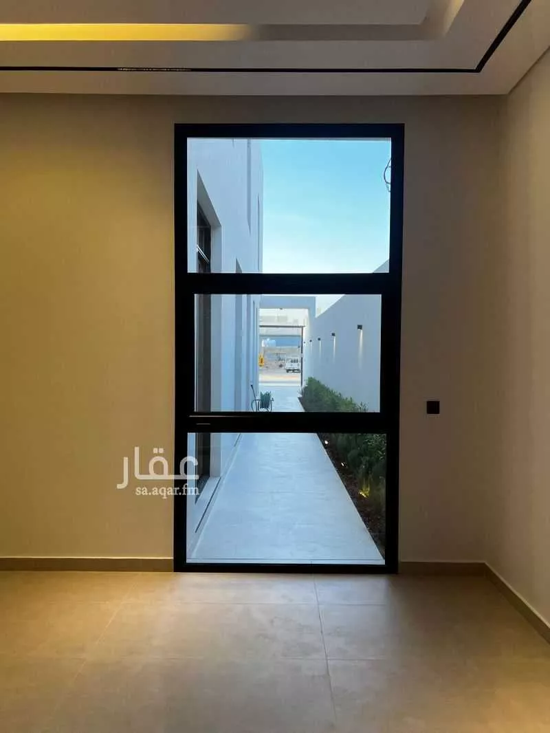 4 bedroom floor in Al Aridh 13