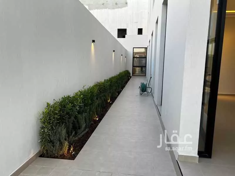 4 bedroom floor in Al Aridh 3
