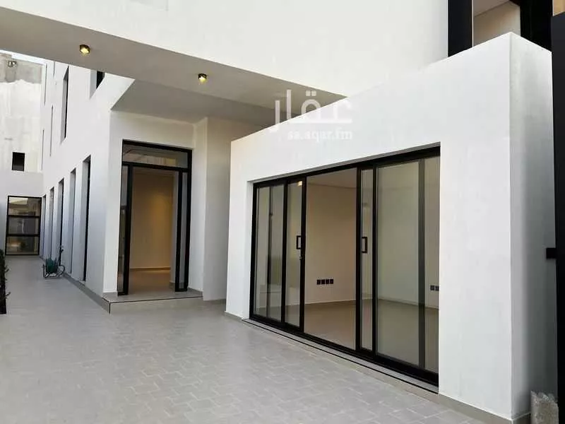 4 bedroom floor in Al Aridh 4