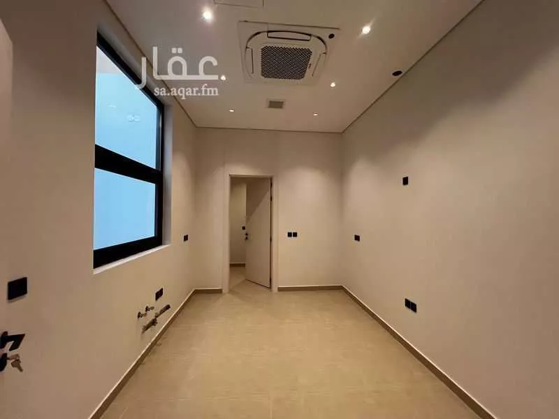 4 bedroom floor in Al Aridh 8